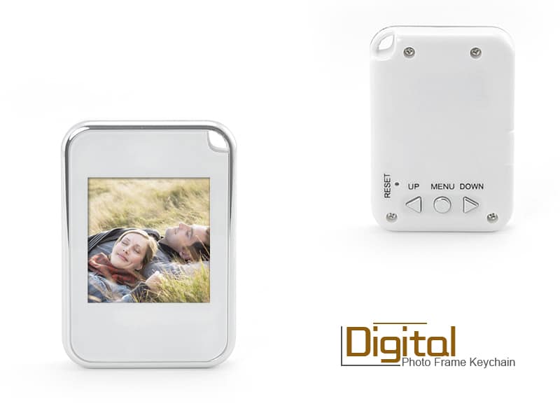 Keychain Digital Photo Frame: Flash Them Photos!