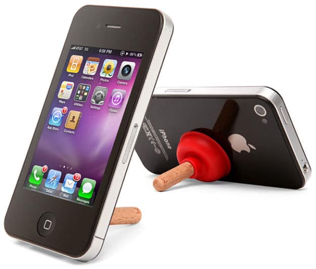 Have Fun Accessorizing Your iPhone 4 and iPad!