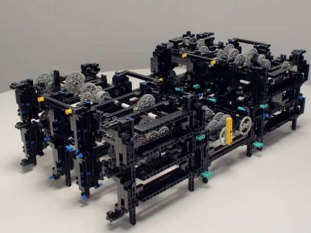 The Oldest Computer Recreated with LEGO
