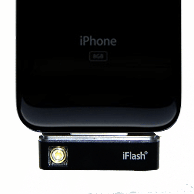iFlash: Adds An LED Flash To Your Old iPhone