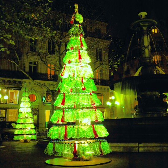 Recycled Soda Bottles Make For A Stunning Christmas Tree!