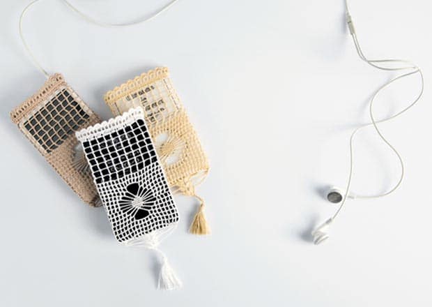 Granny Tunes: Hand-Knitted iPhone and iPod Cases