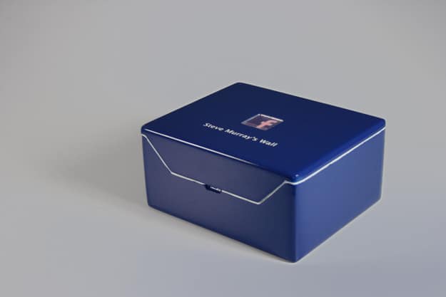 Facebook Status Update Box: Social Networking Gets Physical