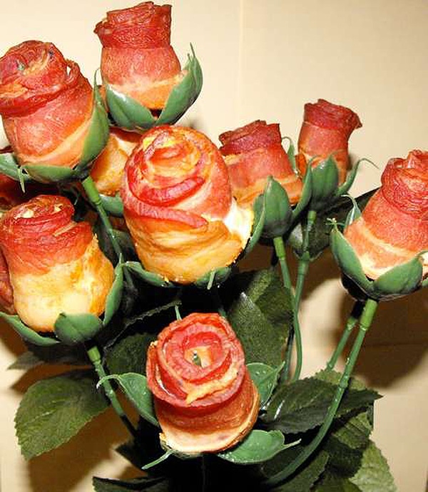 How To: Make A Bouquet Of Bacon Roses