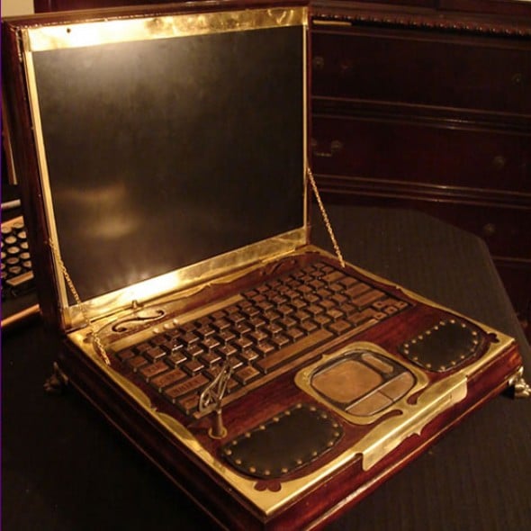 Steampunk Laptop: More Than Ridiculously Refined