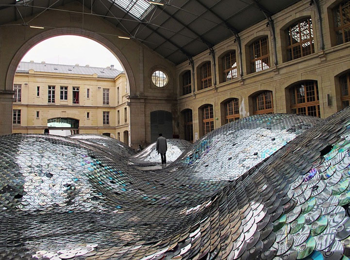 45,000 Hand-Sewn CDs Become Spectacular Sea Dunes