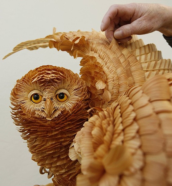 Life-Size Wild Animals Made From Tiny Wood Chips