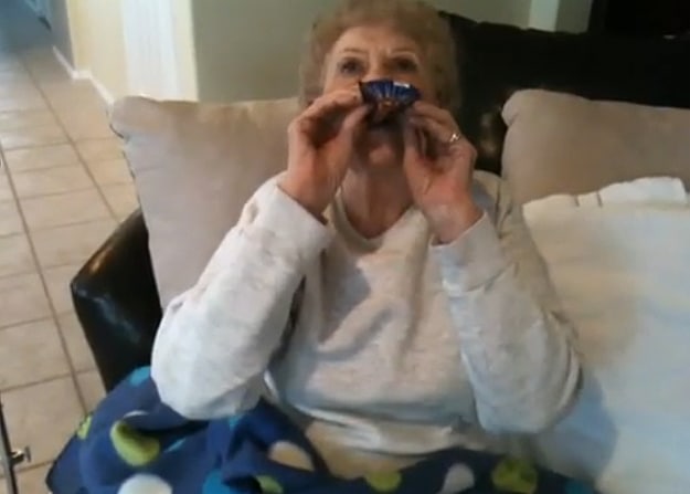 Your Daily Cute: Grandma Tries Pop Rocks For The First Time