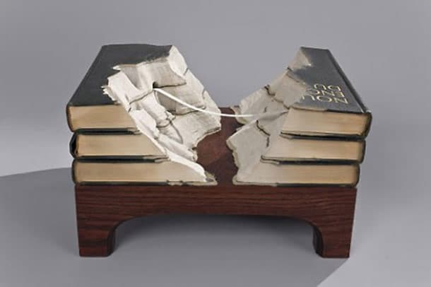 Book Landscapes: Displaying The Alien World Of Books