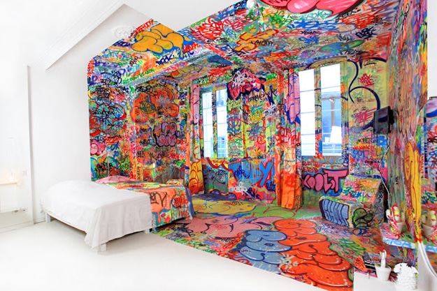 Panic Room: Bedroom Design That Illustrates Both Creativity & Logic