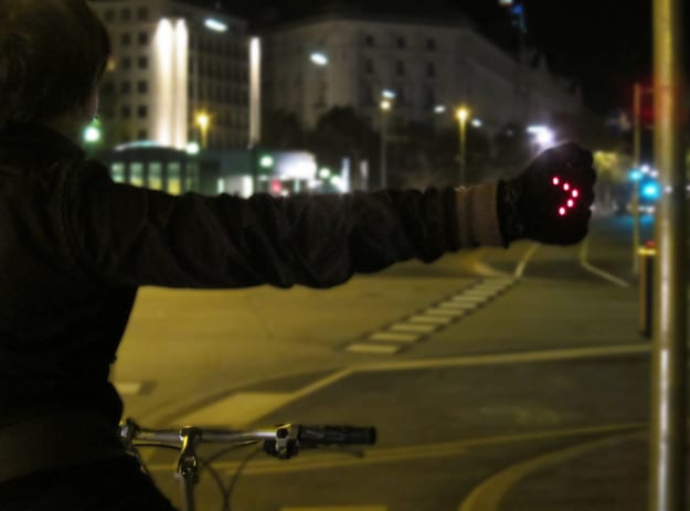 Innovative Bike Gloves With Built-In LED Turn Signals