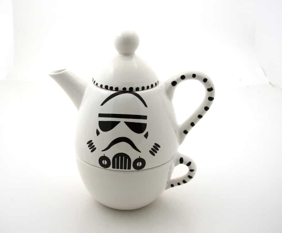 Star Wars Themed Tea Set Puts The Force Into Your Morning