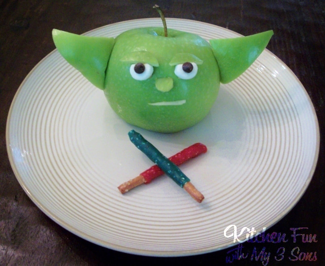 Star Wars Food Design: An Adorable Green Apple Yoda