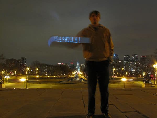Light Writer iPhone App Uses Air As Its Canvas