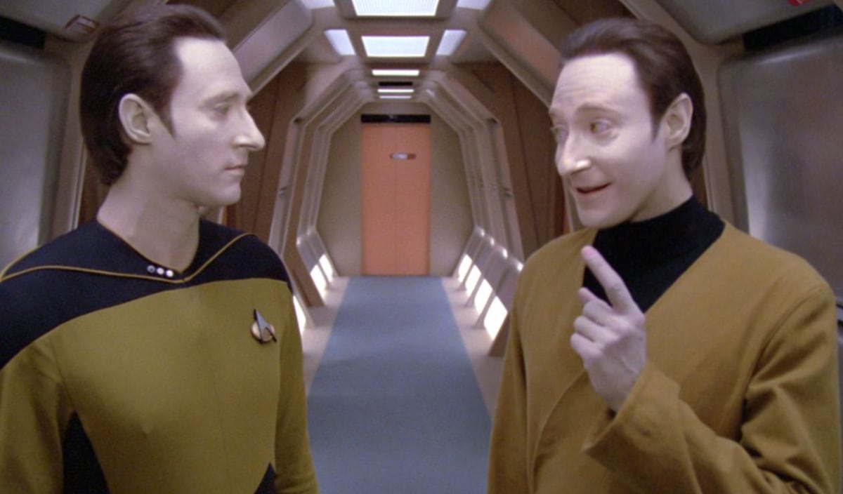 Star Trek Video: Call Me Maybe Redone In Star Trek Lines