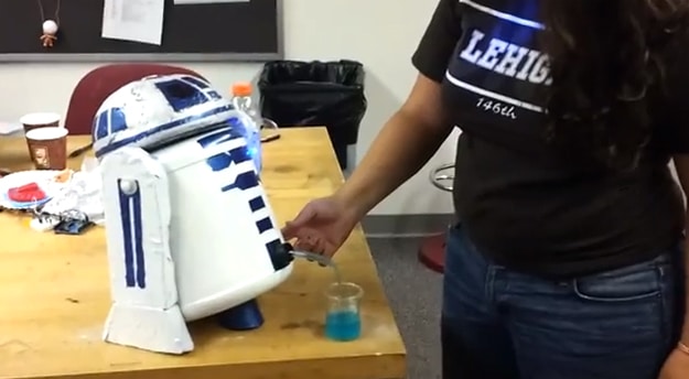 R2-D2 Droid Gatorade Dispenser (Basically Drink R2’s Pee)
