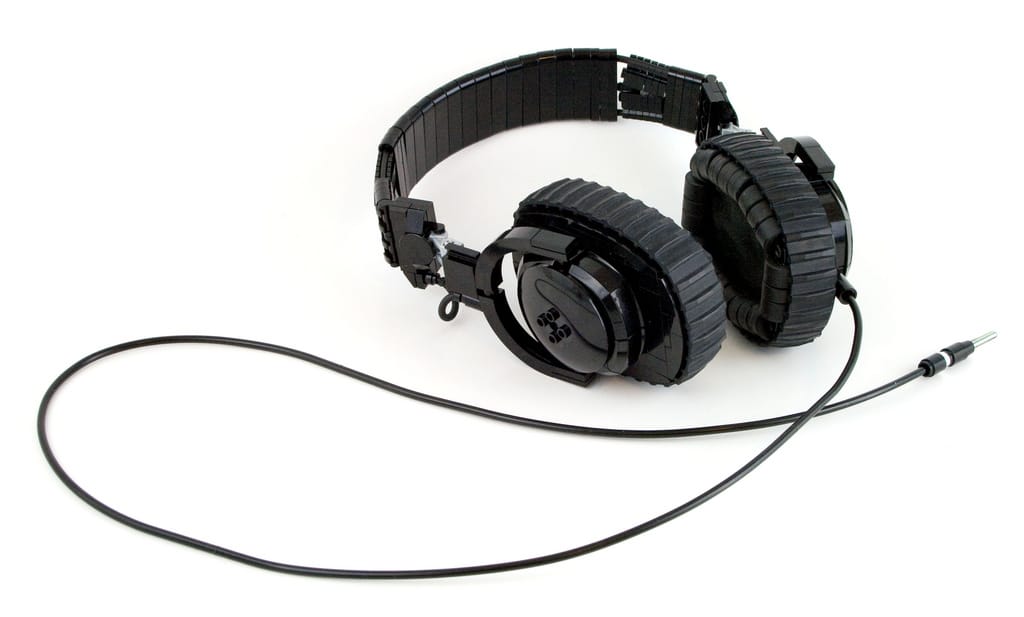 Amazing LEGO Headphones Look Great But Don’t Make A Sound