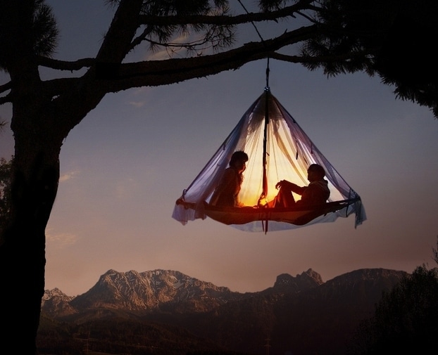 Extreme Camping With Amazing Hanging Tents