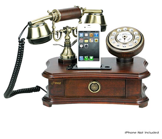Retro iPhone Dock Makes Even The Touch-Tone Phone Look Up To Date