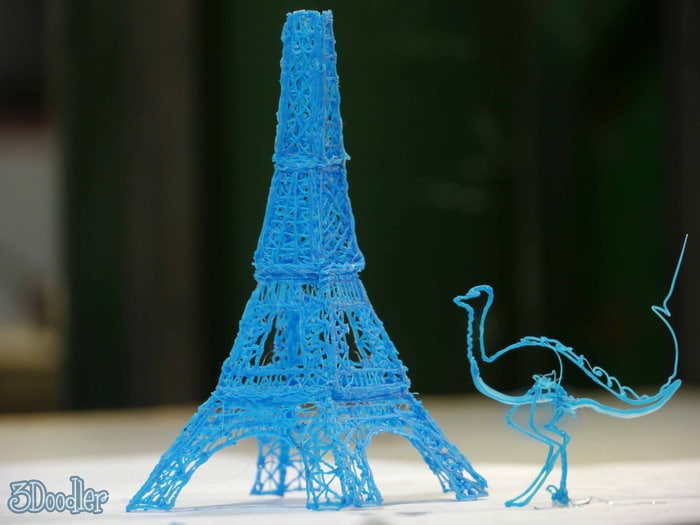 World’s First 3D Printing Pen Makes 3D Sculptures As You Write Or Draw