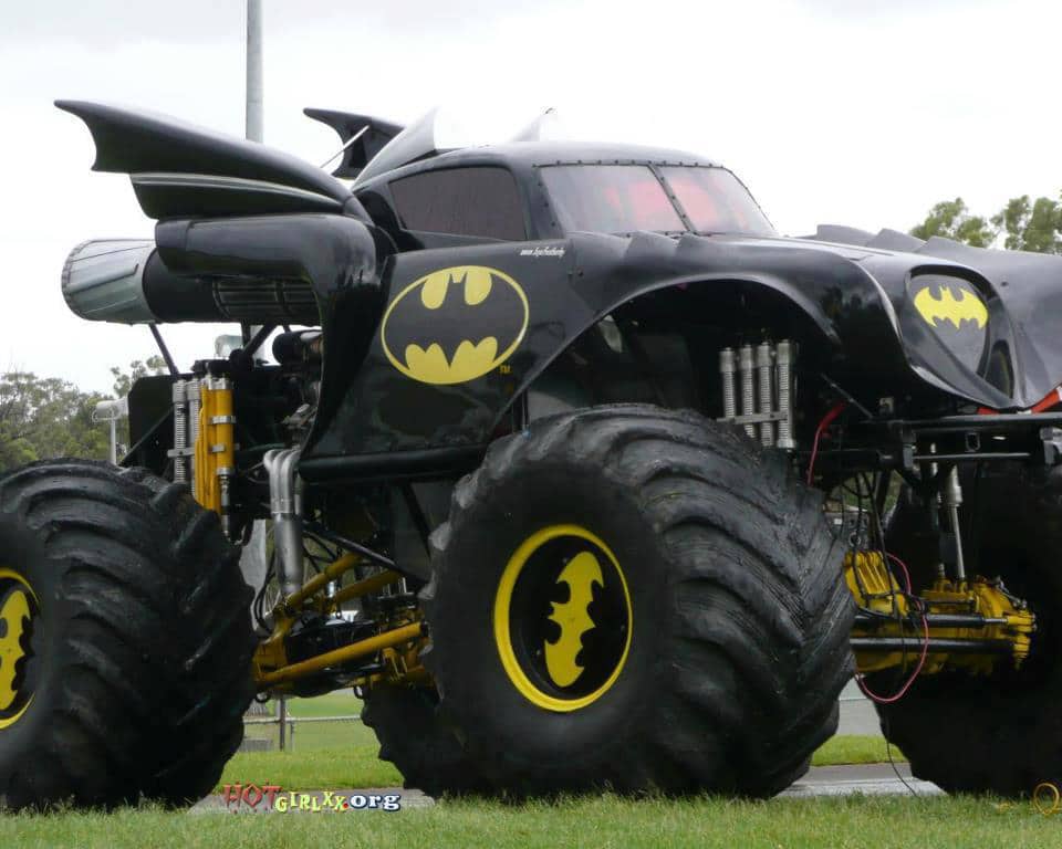Batmobile Monster Truck Mod: Now That’s What I Call A Truck!