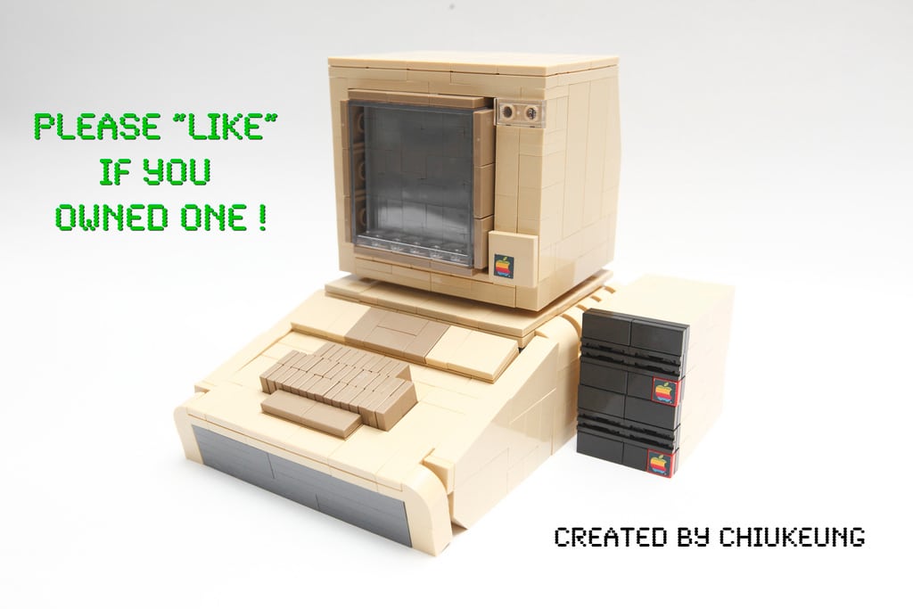 LEGO Version Of The Classic Apple II Computer (Including Internals)