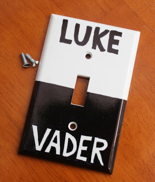 Luke & Vader Light Switch Hack For The Extreme Star Wars Fan