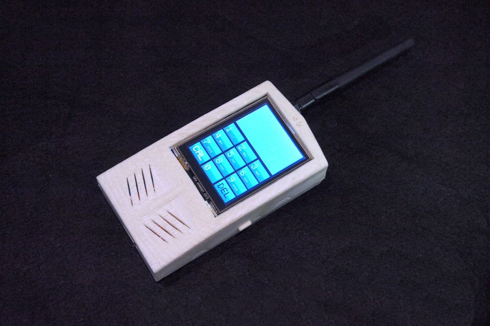 DIY Cell Phone Includes All Core Features Of An Early Mobile Phone
