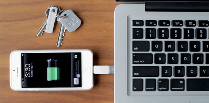 Accessory Charger For iPhone Is So Small That It Fits On Your Keychain