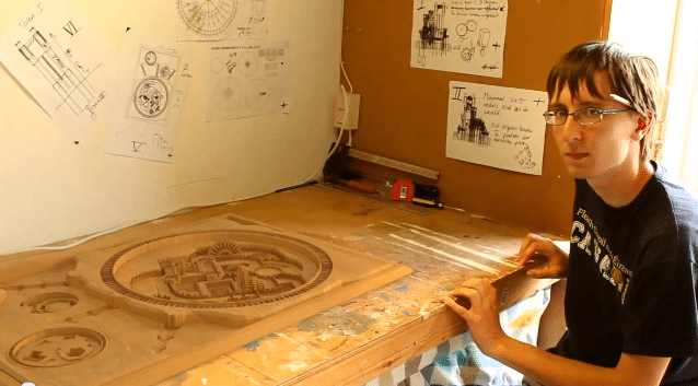 Guy Creates Real Extendable Game Of Thrones Castle