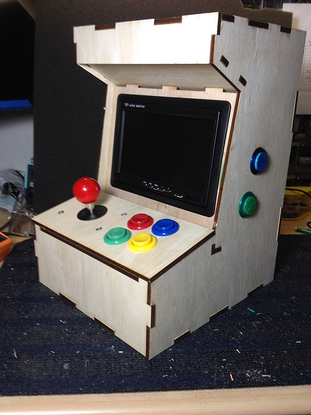 Porta-Pi: Build Your Own Mini Arcade Cabinet Using A Raspberry Pi