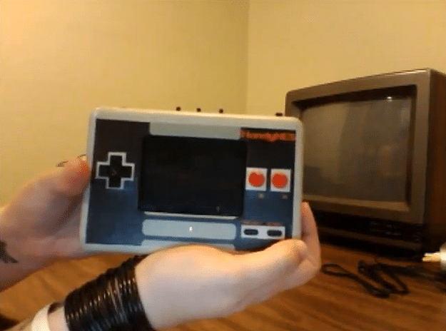 HandyNES: Commissioned Portable Nintendo NES Is Amazing