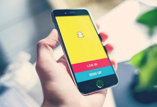 Snapchat For Business: What You Must Know [Infographic]