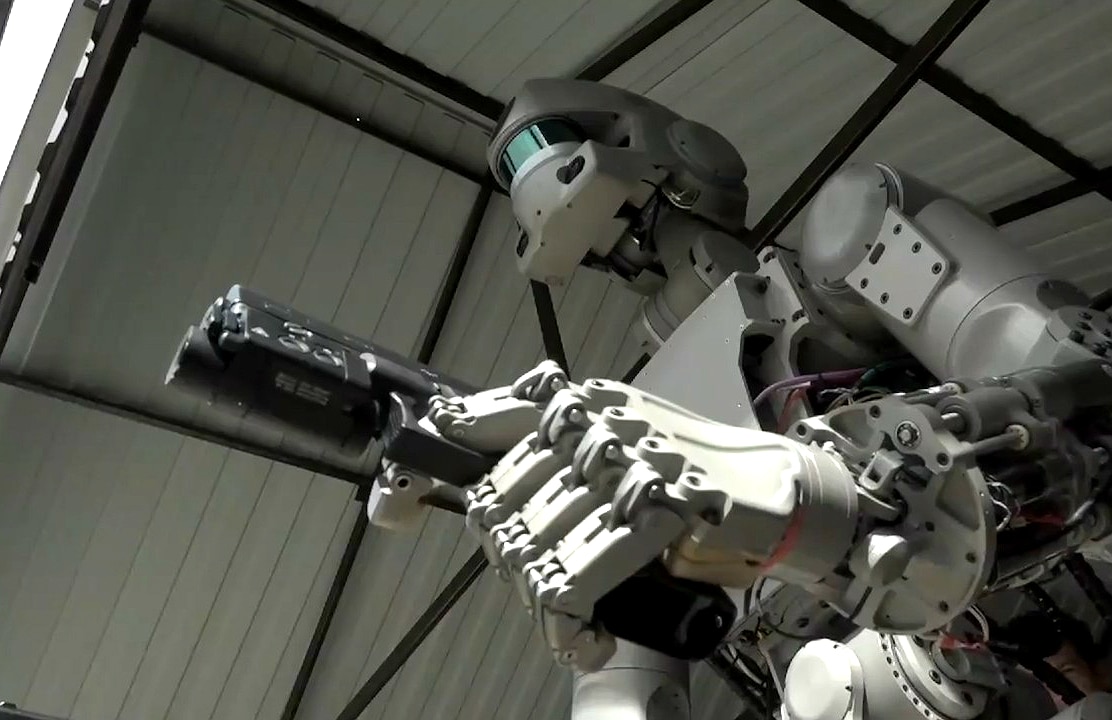 This Gun-Wielding Russian Robot Could Start The Terminator Apocalypse