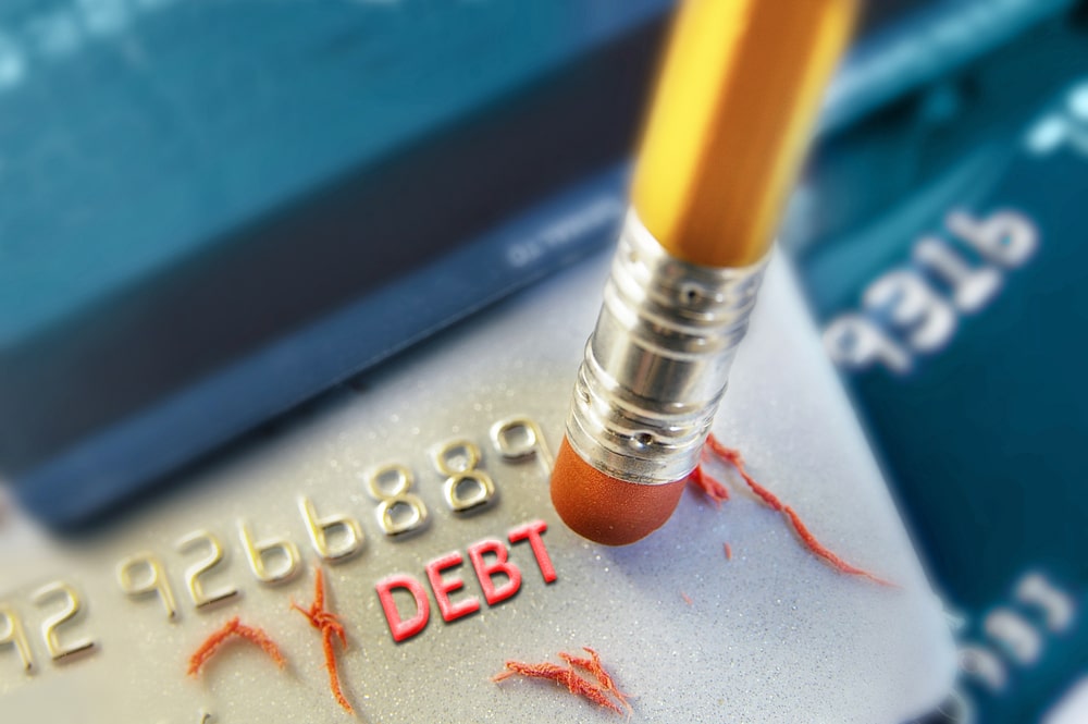 5 Tips On How To Avoid Too Much Credit Card Debt