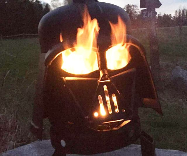 This Darth Vader Grill Can Add A Spark To Any Barbecue Party