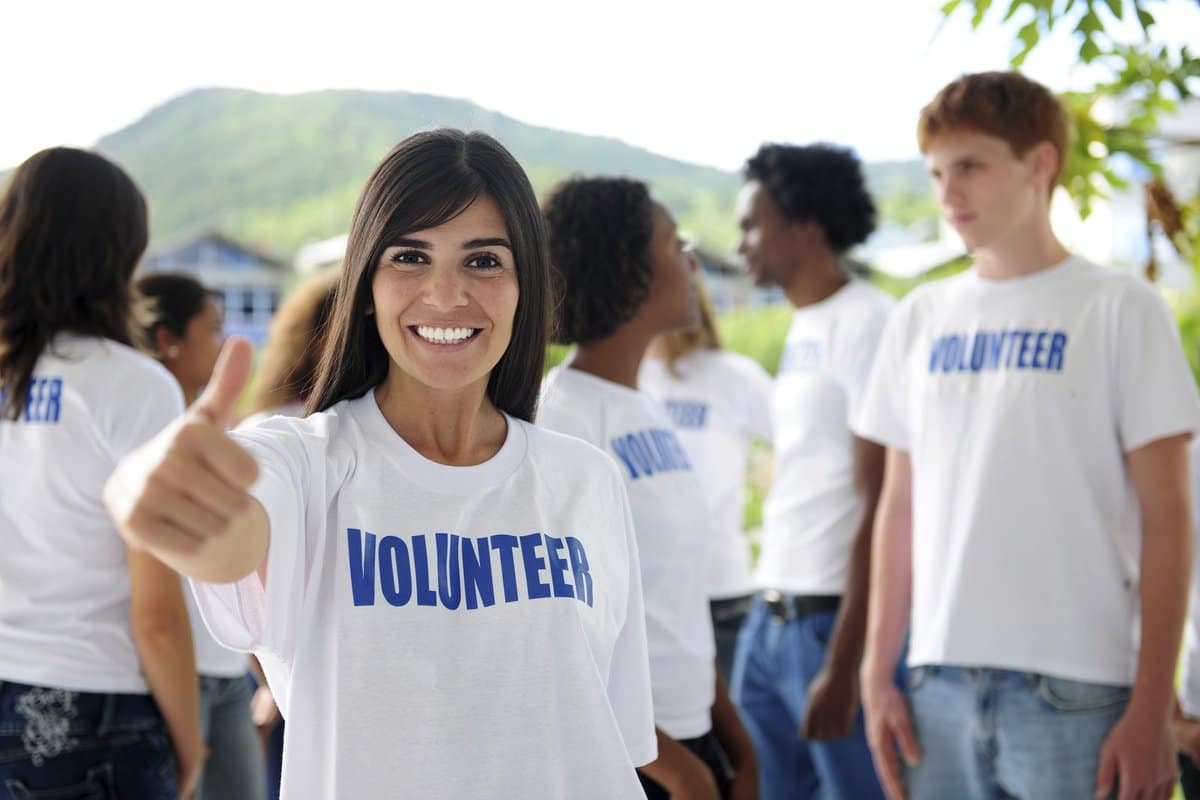 Giving Back – The Impact Of Employee Volunteering Programs
