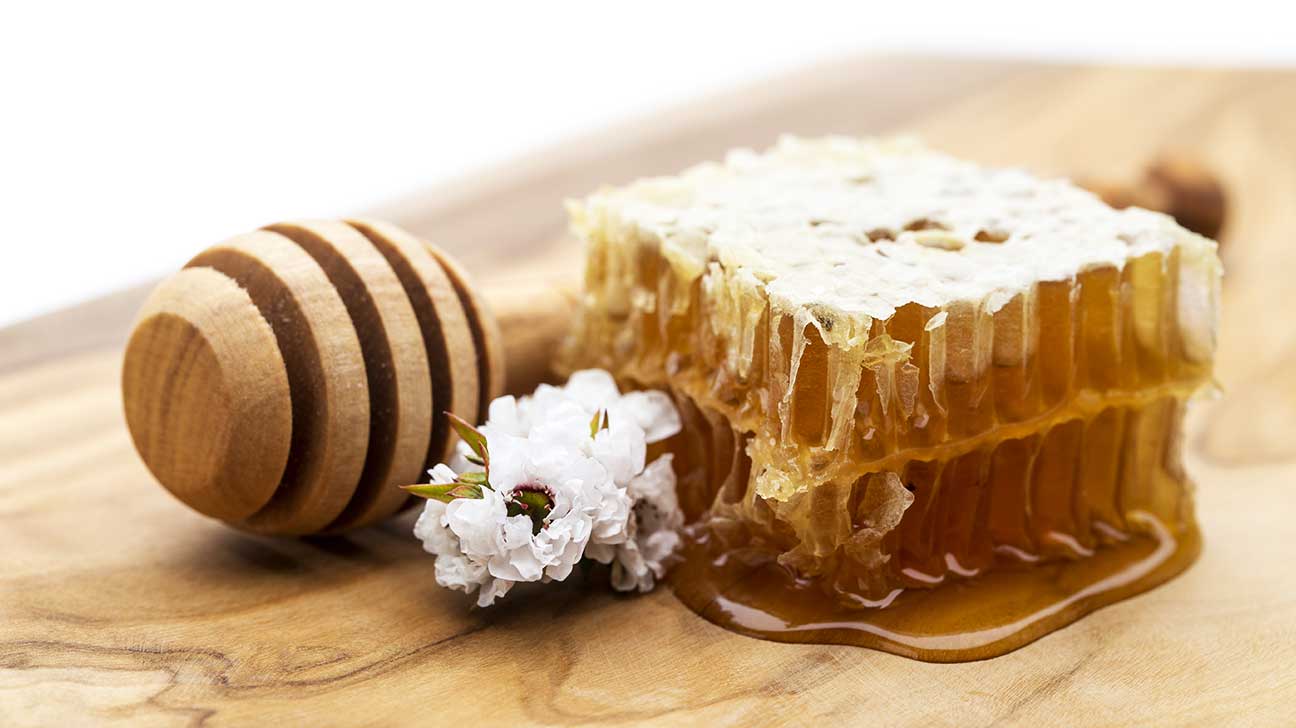 Why You Should Buy Manuka Honey Online