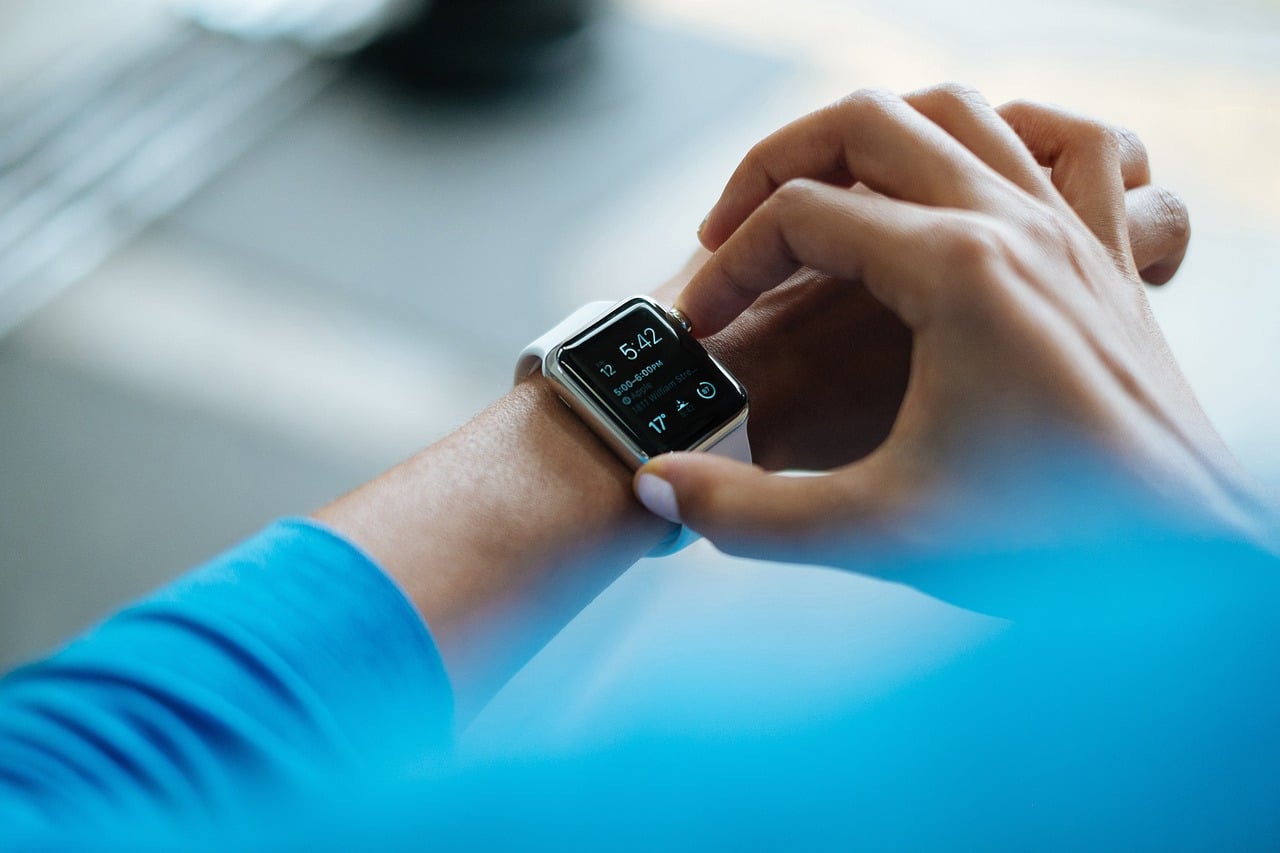 Smartwatches vs Wristwatches – A Comparison Of Rivals?