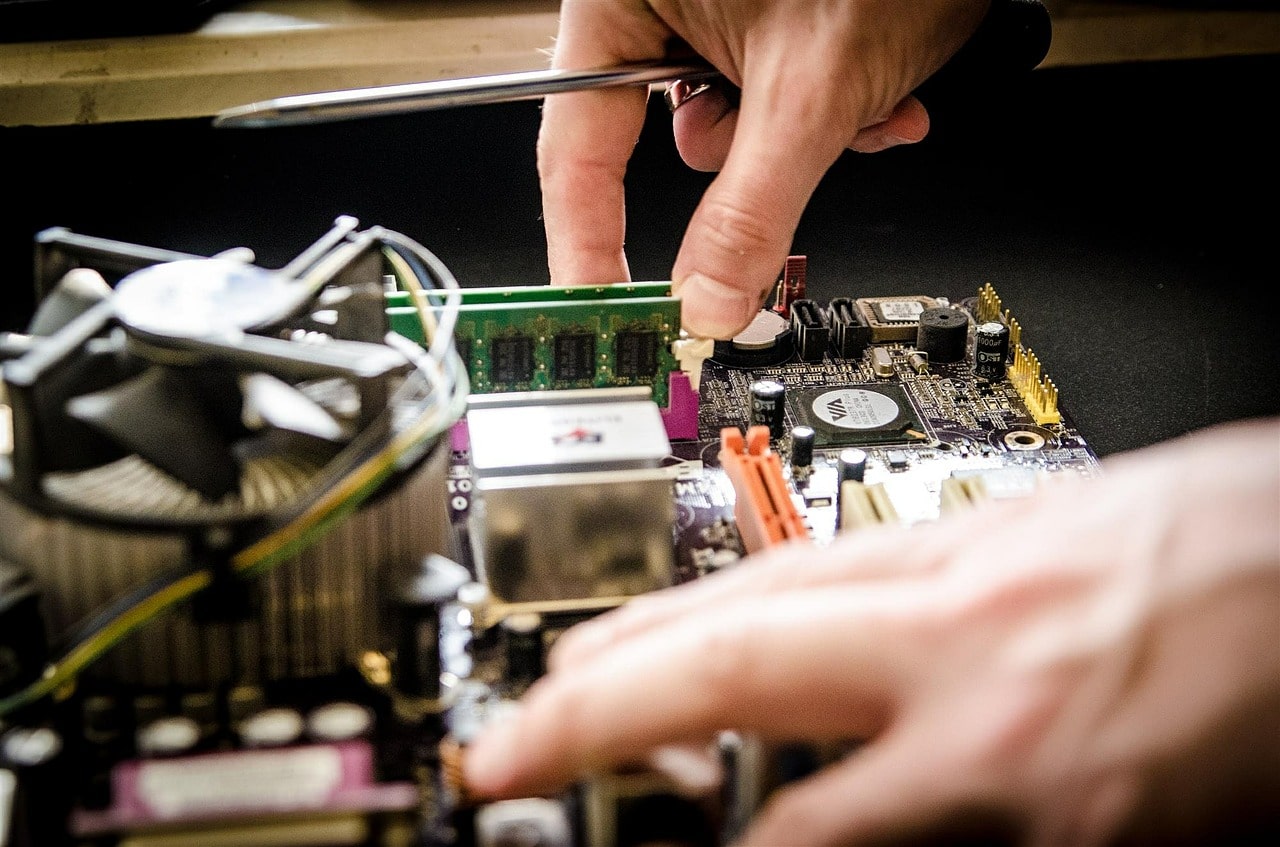 How To Build Your Own PC From Scratch