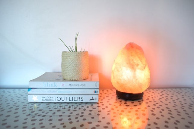 Reasons To Justify The Popularity Of Himalayan Salt Lamps For Stylish Interior Update Plus Healthy Living