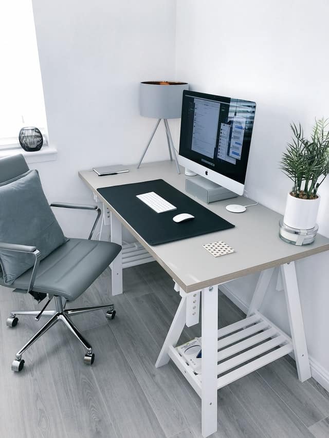 Home Office Furniture Article Image