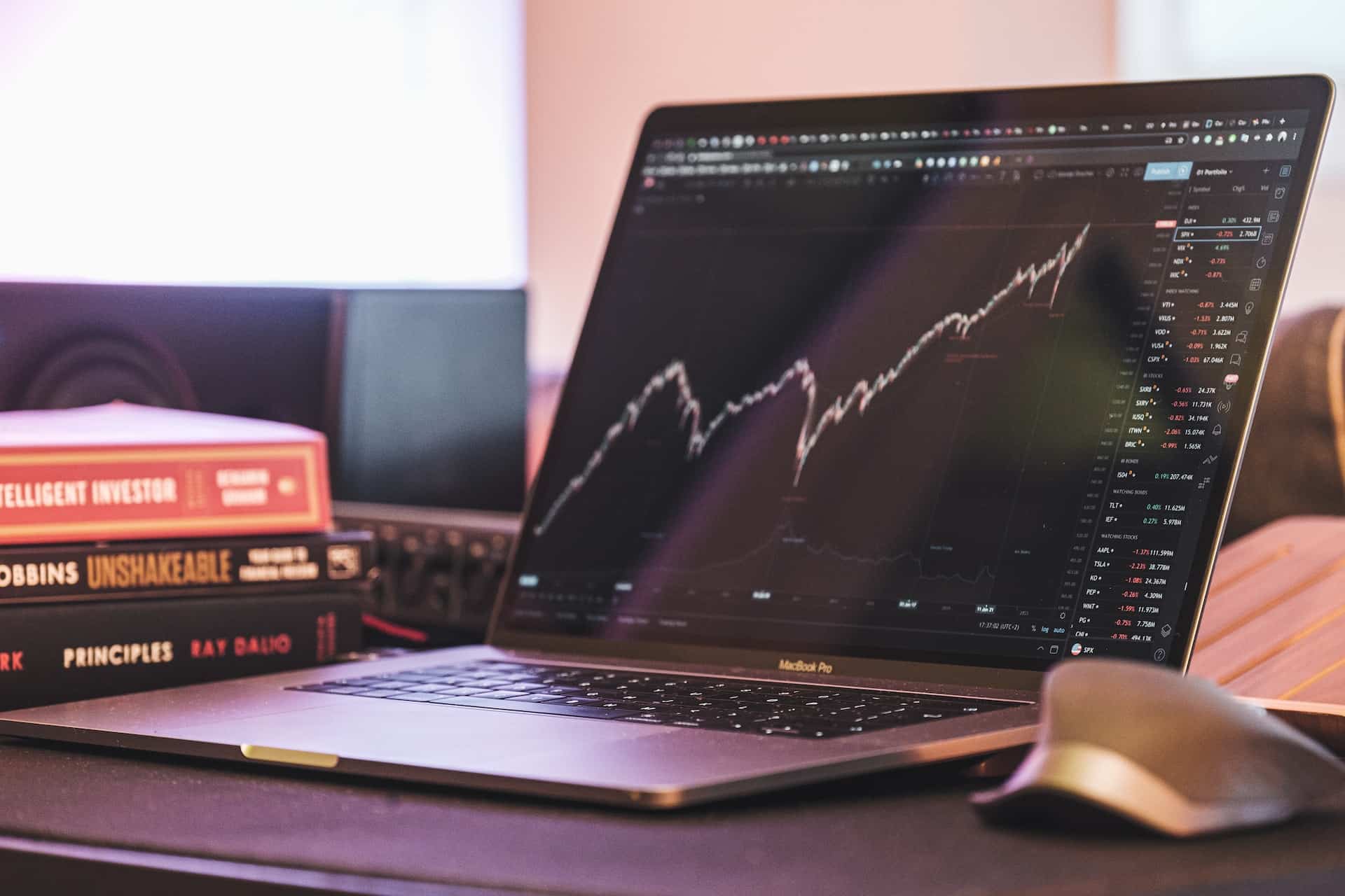 Investing Stocks Guide About Header Image