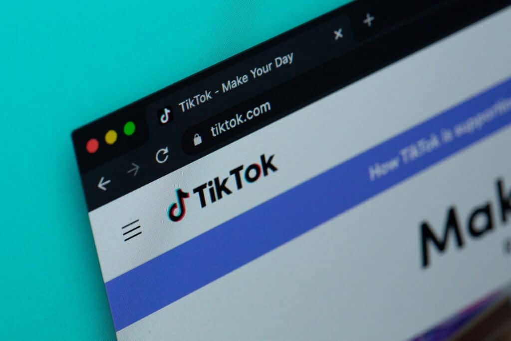 3 Best Websites To Buy TikTok Followers (Active Users)