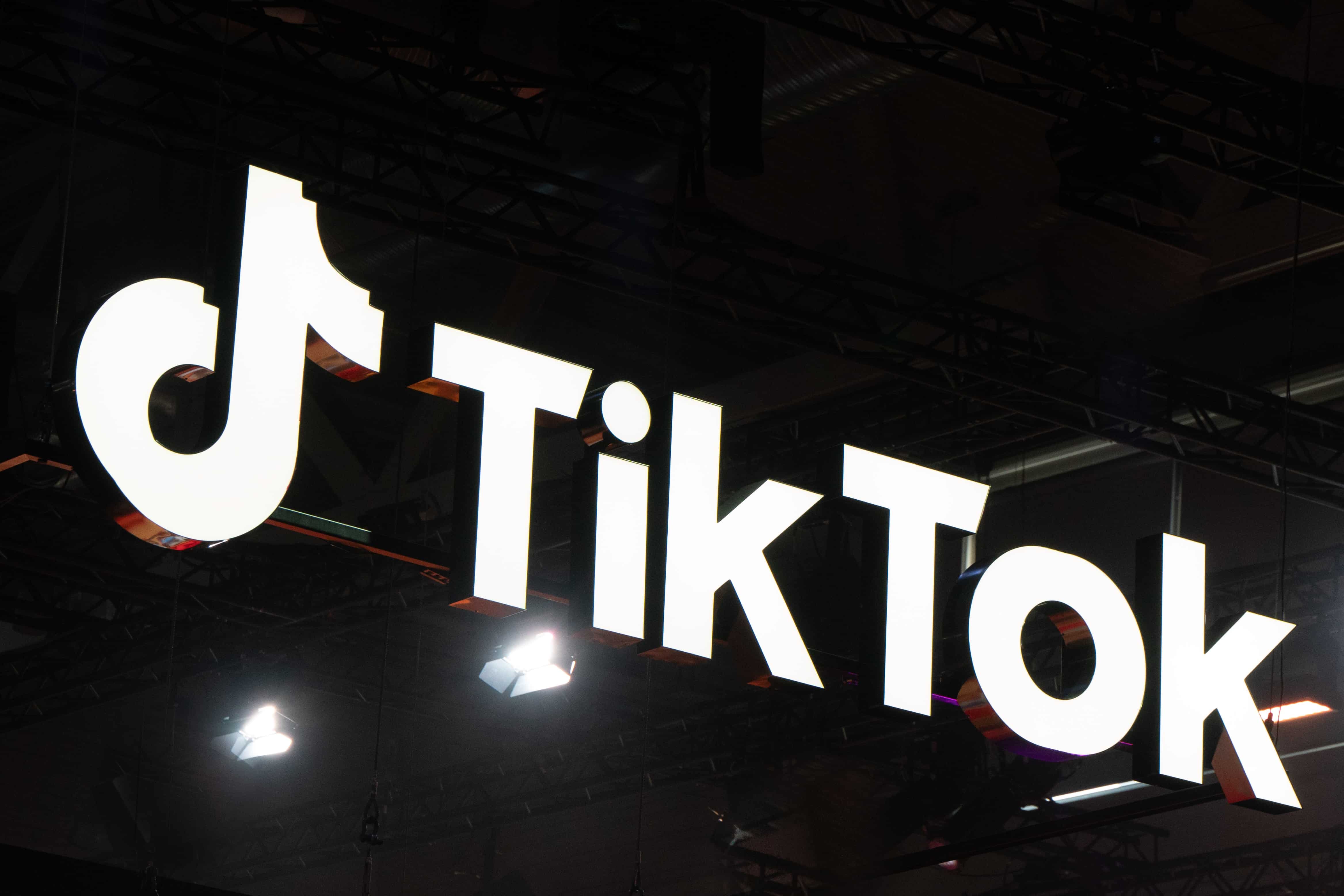 How To Buy TikTok Followers: The 12 Best Sites
